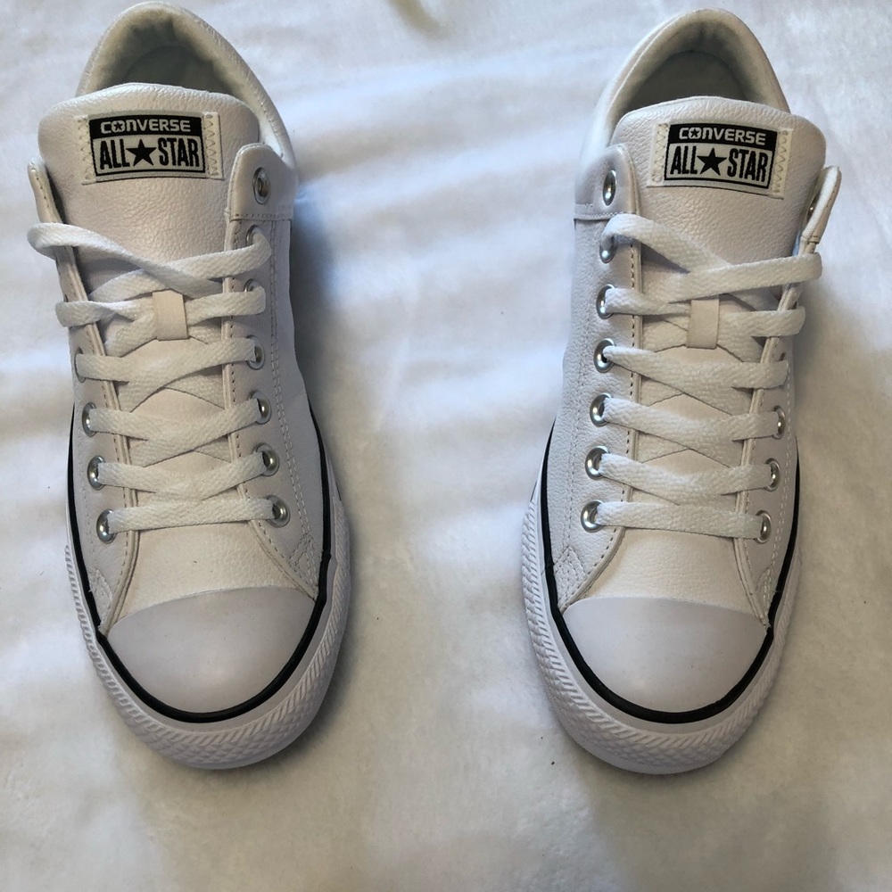 White low top converse